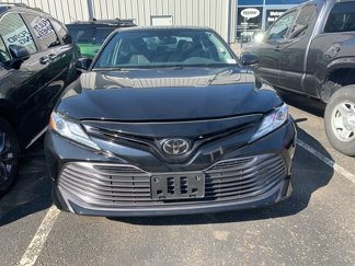 Used 2020 Toyota Camry XLE video 2