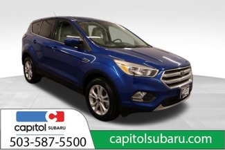 Used 2017 Ford Escape SE image 1