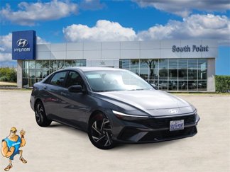New 2025 Hyundai Elantra SEL image 1