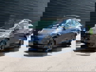 Used 2022 Tesla Model 3 Standard Range image 1