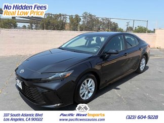 Used 2025 Toyota Camry LE image 1