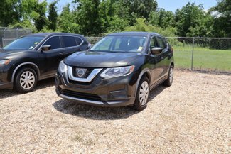 Used 2017 Nissan Rogue S image 1