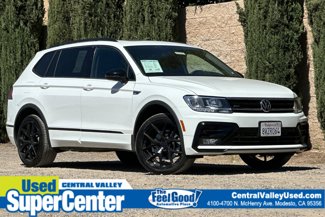 Used 2021 Volkswagen Tiguan SE image 1