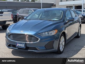 Used 2019 Ford Fusion SE image 1