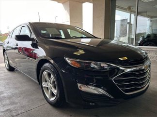 Used 2023 Chevrolet Malibu LS image 1