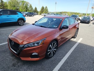 Used 2020 Nissan Altima 2.5 SR w/ Premium Package image 1