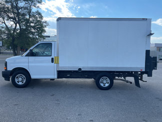 Used 2017 Chevrolet Express 3500 image 1