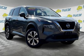 Certified 2021 Nissan Rogue SV image 1