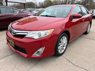 Used 2012 Toyota Camry XLE image 1