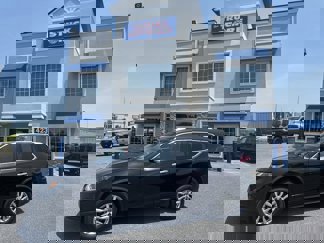 Used 2020 Nissan Rogue SV image 1