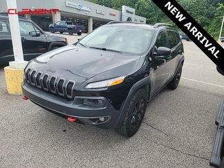 Used 2016 Jeep Cherokee Trailhawk w/ Comfort/Convenience Group image 1