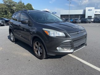 Used 2016 Ford Escape SE w/ Equipment Group 201A image 1