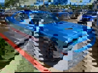 Used 2019 Dodge Challenger SXT w/ Blacktop Package image 1