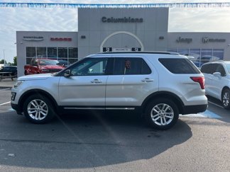 Used 2017 Ford Explorer XLT w/ Equipment Group 202A image 1