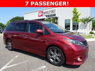 Used 2016 Toyota Sienna L image 1