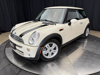 Used 2006 MINI Cooper Hardtop image 1