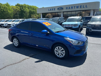 Used 2022 Hyundai Accent SE w/ Cargo Package image 1