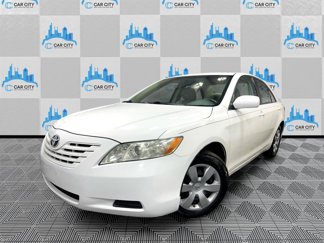 Used 2009 Toyota Camry LE image 1