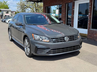 Used 2017 Volkswagen Passat 1.8T R-Line image 1