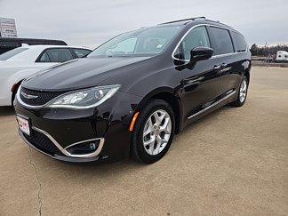 Used 2017 Chrysler Pacifica Touring-L Plus w/ Advanced Safetytec Group image 1