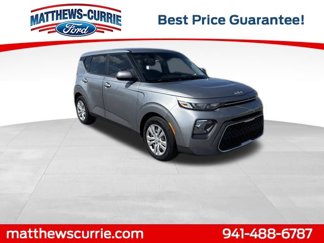 Used 2022 Kia Soul LX image 1