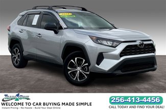 Used 2021 Toyota RAV4 LE image 1