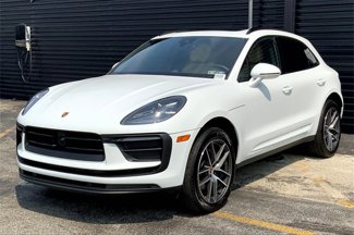 Used 2025 Porsche Macan image 1