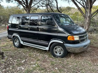 Used 1999 Dodge B1500 image 1