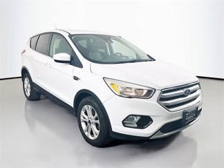 Used 2019 Ford Escape SE image 1
