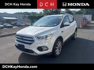 Used 2017 Ford Escape Titanium image 1