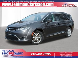 Used 2018 Chrysler Pacifica Touring-L Plus w/ Tire & Wheel Group image 1