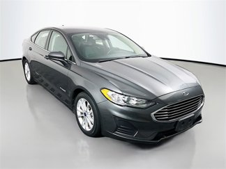 Used 2019 Ford Fusion SE image 1