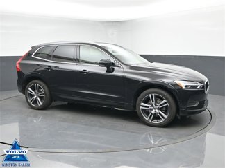 Used 2018 Volvo XC60 T5 Momentum w/ Vision Package image 1
