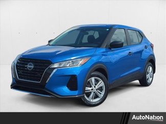 Used 2023 Nissan Kicks S image 1