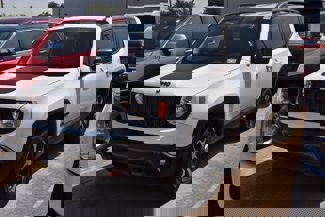 Used 2021 Jeep Renegade Trailhawk image 1