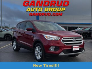 Used 2017 Ford Escape SE image 1