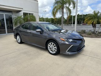 Used 2022 Toyota Camry LE image 1