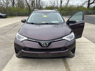Used 2018 Toyota RAV4 LE image 1