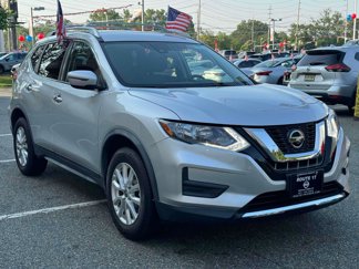 Used 2020 Nissan Rogue SV image 1
