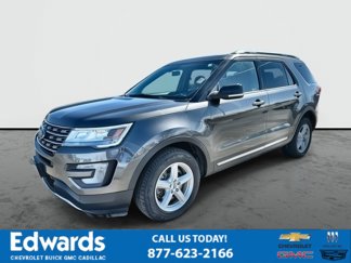 Used 2017 Ford Explorer XLT image 1