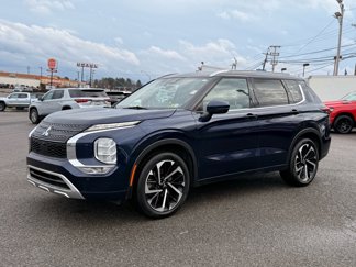 Used 2022 Mitsubishi Outlander SEL image 1