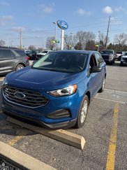 Used 2021 Ford Edge SE w/ Cargo Accessory Package image 1