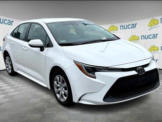 Used 2022 Toyota Corolla LE image 1