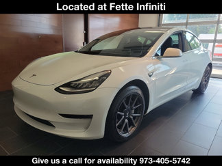 Used 2019 Tesla Model 3 Standard Range image 1