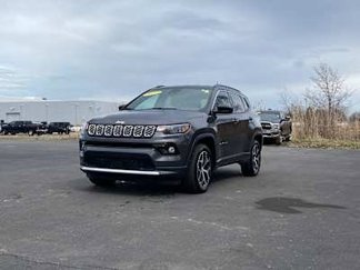 Used 2024 Jeep Compass Limited image 1