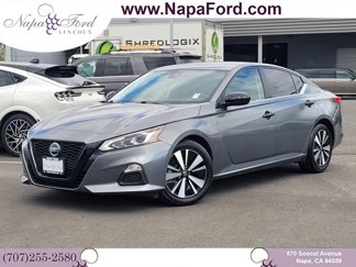 Used 2022 Nissan Altima 2.5 SV image 1