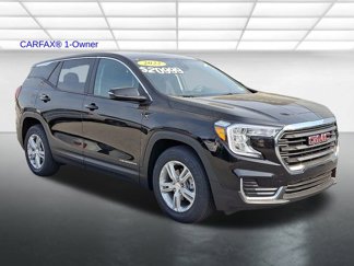 Used 2022 GMC Terrain SLE image 1