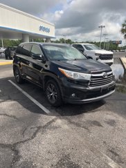 Used 2016 Toyota Highlander XLE image 1