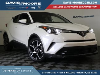 Used 2019 Toyota C-HR XLE image 1