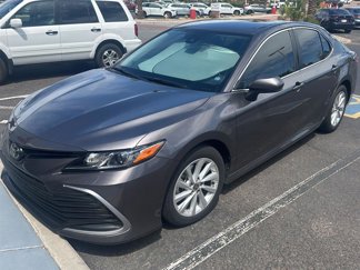 Used 2021 Toyota Camry LE image 1